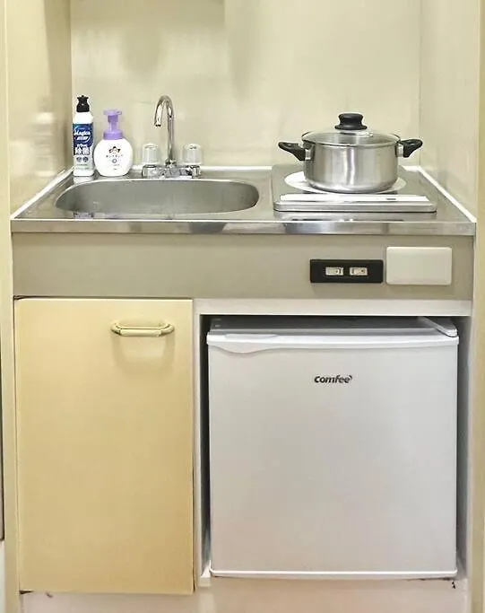 Appartement 105号室花園駅2分ツインベットルームミニキッチンと専用バスルーム付き Osaka